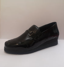 Load image into Gallery viewer, 1521 - Black Loafers with Buckle - Valeria’s