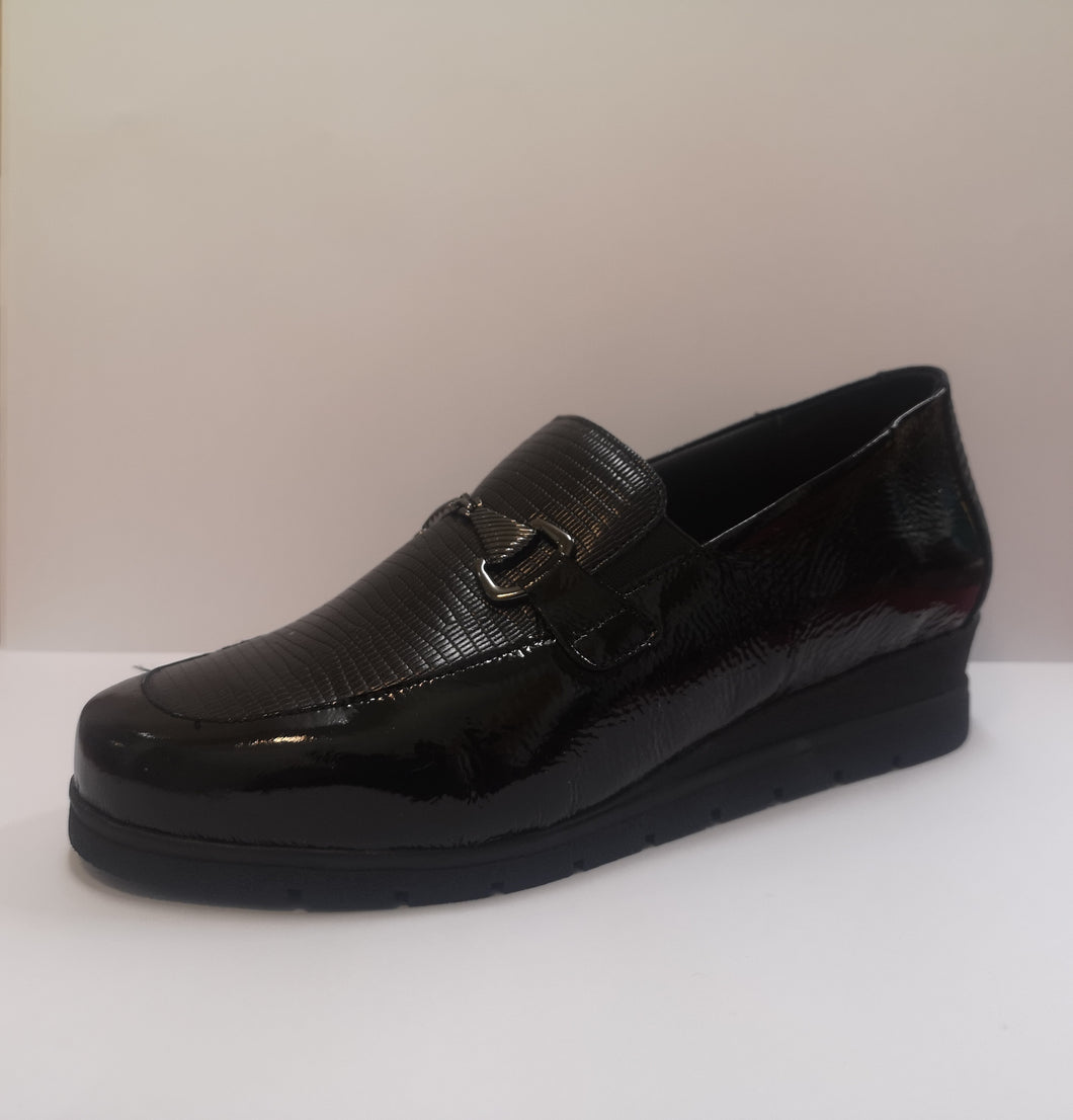 1521 - Black Loafers with Buckle - Valeria’s