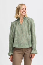 Load image into Gallery viewer, 4126- Applique Detail Blouse- Green Bag- Fransa