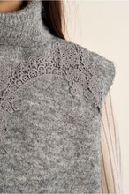 Load image into Gallery viewer, Ash Grey Sleeveless Sweater