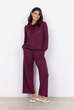 Load image into Gallery viewer, 26703 - Wine Banu Sweater - Soya Concept