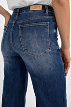 Load image into Gallery viewer, Jeans - Molly Bracken