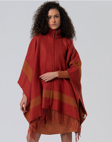 Plaid Poncho with Zipper - Surkana