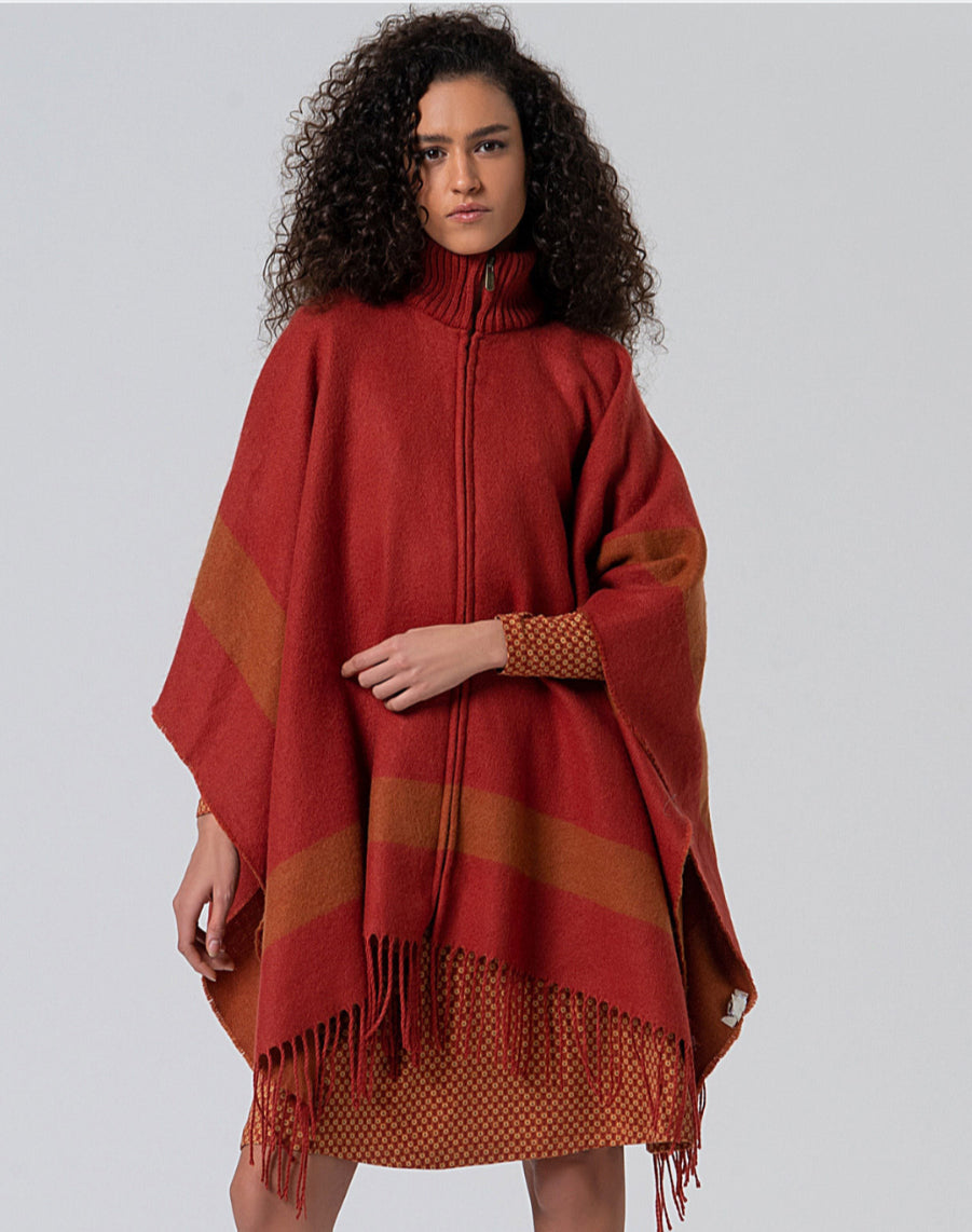 Plaid Poncho with Zipper - Surkana