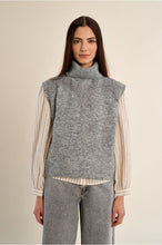 Load image into Gallery viewer, Ash Grey Sleeveless Sweater