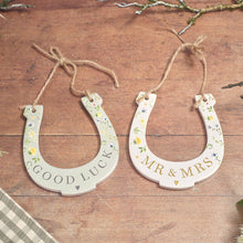Load image into Gallery viewer, Ceramic Horse Shoe Hanger