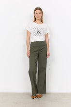 Load image into Gallery viewer, White T-shirt with Quote - Soya Concept
