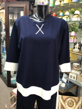 Load image into Gallery viewer, 25178 - Contrast Zip Top - Peruzzi