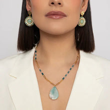 Load image into Gallery viewer, Amazon Stone Statement Earings - Knight &amp; Day