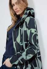Load image into Gallery viewer, 100989- Printed Raincoat - Cecil