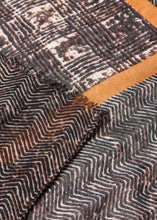 Load image into Gallery viewer, 51226- Taffy Scarf Brown- Soya Concept