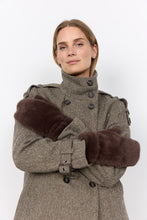 Load image into Gallery viewer, Brown Fur Mittens - Soya Concept