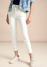 Load image into Gallery viewer, 377746- York High Waist Slimfit Jeans- Off White