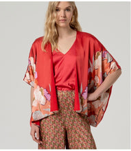 Load image into Gallery viewer, Red Kimono - Surkana