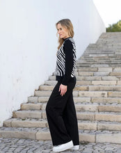 Load image into Gallery viewer, Printed Cardigan - Marble