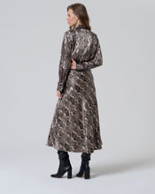 Load image into Gallery viewer, Animal Print MIDI Skirt - Surkana