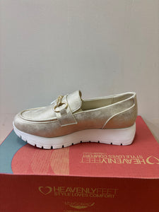Foxy Shimmer Loafers - Gold - Heavenly Feet