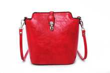 Load image into Gallery viewer, 9739- Clasp Bag