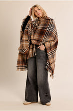 Load image into Gallery viewer, Ladies Woven Poncho Camel - Molly Bracken