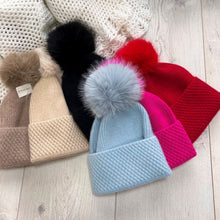 Load image into Gallery viewer, Weave Pattern Wool Hat