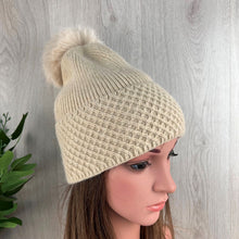 Load image into Gallery viewer, Weave Pattern Wool Hat