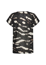Load image into Gallery viewer, Black Pattern T Shirt - Soya Concept
