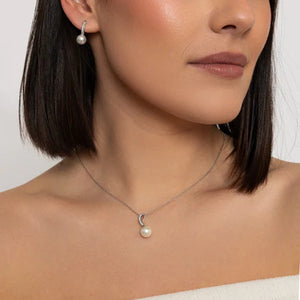 S289NBY - Nalani Silver Pearl Pendant  - Knight & Day