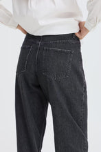 Load image into Gallery viewer, Barrel Jeans - B. Young