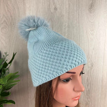 Load image into Gallery viewer, Weave Pattern Wool Hat