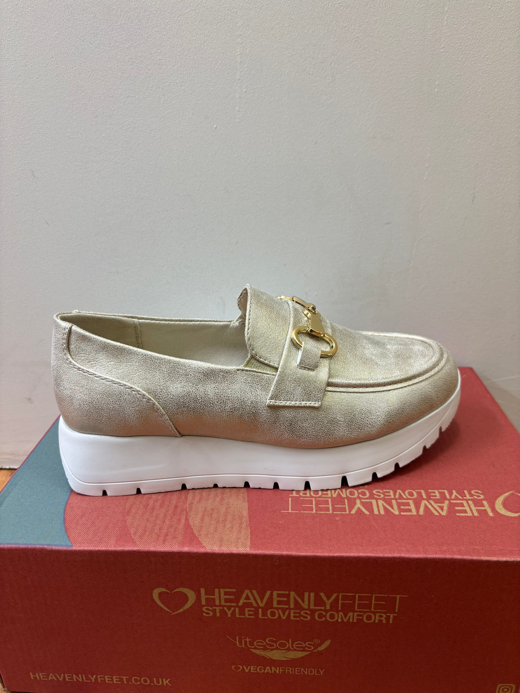 Foxy Shimmer Loafers - Gold - Heavenly Feet