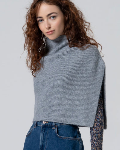 Grey Asymmetrical Short Poncho - Surkana
