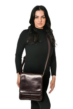 Load image into Gallery viewer, Tk10648-Brown Leather Messenger Bag- Tinnakeenly