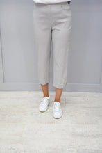 Load image into Gallery viewer, 51576- Robell Marie Cropped Trousers- Silver Grey