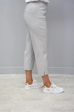 Load image into Gallery viewer, 51576- Robell Marie Cropped Trousers- Silver Grey