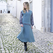 Load image into Gallery viewer, Knitted A-Line Pleated Midi Skirt With Elasticated Waistband Blue - Marble