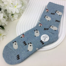 Load image into Gallery viewer, Sheep Print Wool Socks