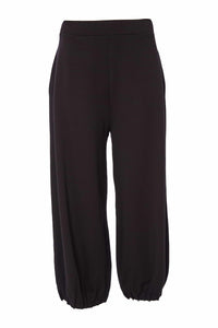 25153 - Wide Leg Trouser with Tuck Hem Detail - Black - Naya