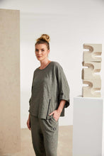 Load image into Gallery viewer, 25219 - Embossed Crop Trousers - Naya