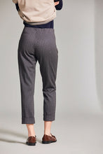 Load image into Gallery viewer, W24117- 3/4 Check Trousers with Front Pockets- Peruzzi