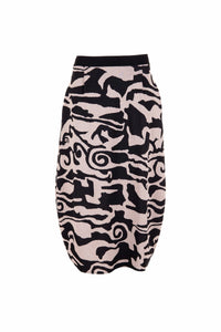 W24202- Elasticated Waist Print Skirt-Sand/Black- Peruzzi