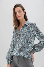 Load image into Gallery viewer, 7691 - Speckled Print Blouse - Marble