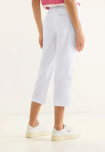 Load image into Gallery viewer, 376505- White Crops - Street One