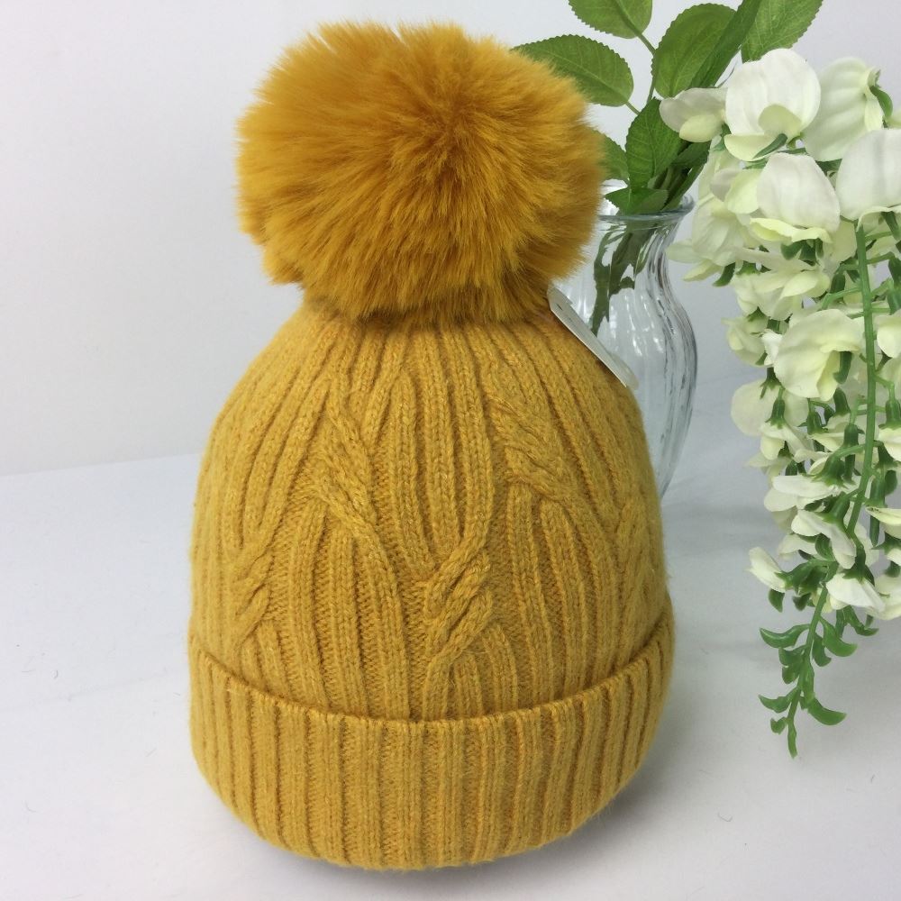 038-PomPom Hat- Yellow