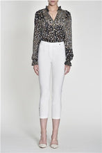 Load image into Gallery viewer, 52550 -Cream Lena 3/4 Trousers-  Robell