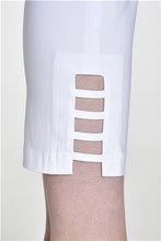 Load image into Gallery viewer, 52550 -Cream Lena 3/4 Trousers-  Robell