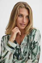 Load image into Gallery viewer, 1213- Green Print Blouse - Fransa